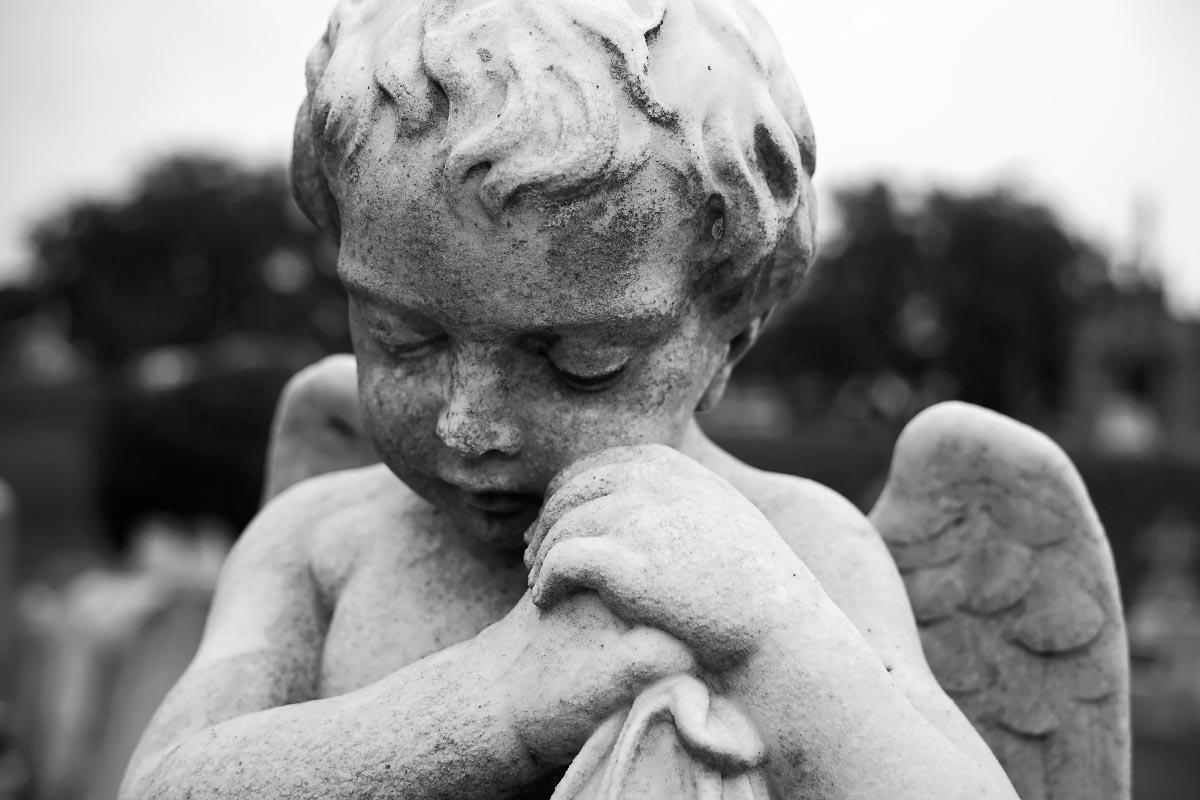 angel-statue-natchez-city-cemetery-0033
