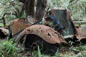 rusted-car-dungeness-ruins-cumberland-seashore-0094