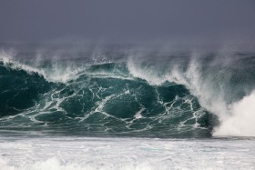 breaking-wave-bonzai-pipeline-north-shore-oahu-hawaii-0646