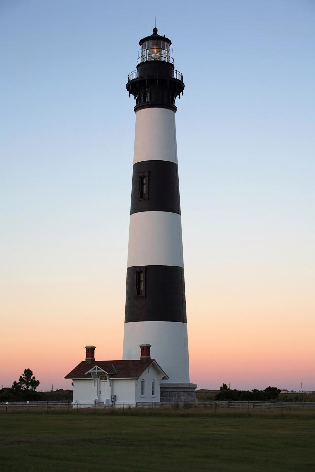 lighthouse-bodie-island-sunset-cape-hatteras-north-carolina-0188