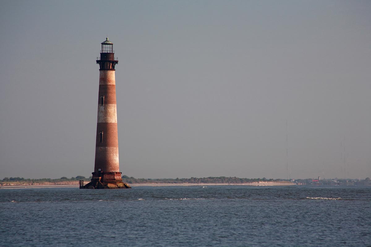 lighthouse-dilapidated-morris-island-south-carolina-0193