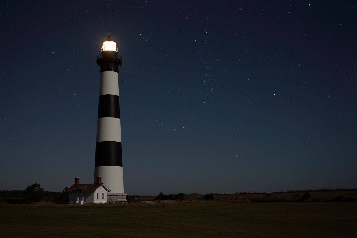 lighthouse-moonlight-bodie-island-night-cape-hatteras-north-carolina-0187