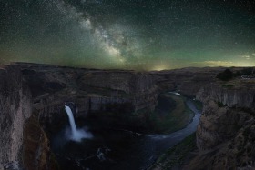 Milkway Way Over Palouse Falls State Park, Washington