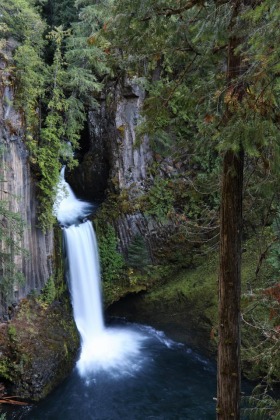 Toketee Falls, Upqua National Forest, Oregon